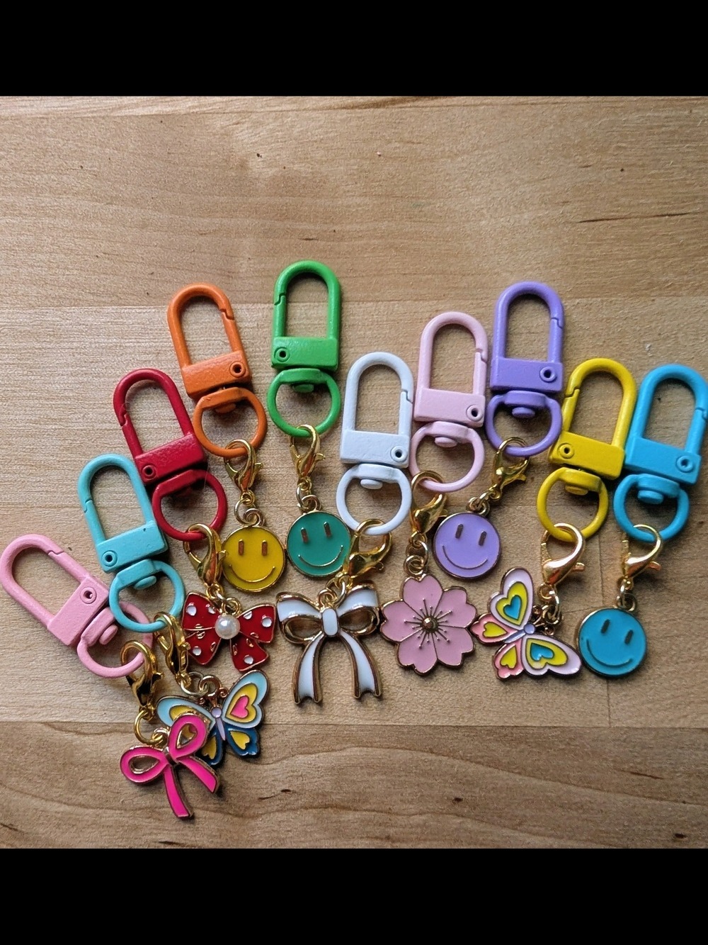 Pink Bow Charm Keychain Clip - Picture 4 of 4